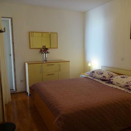 Apartman Gelic Макарска Екстериор снимка