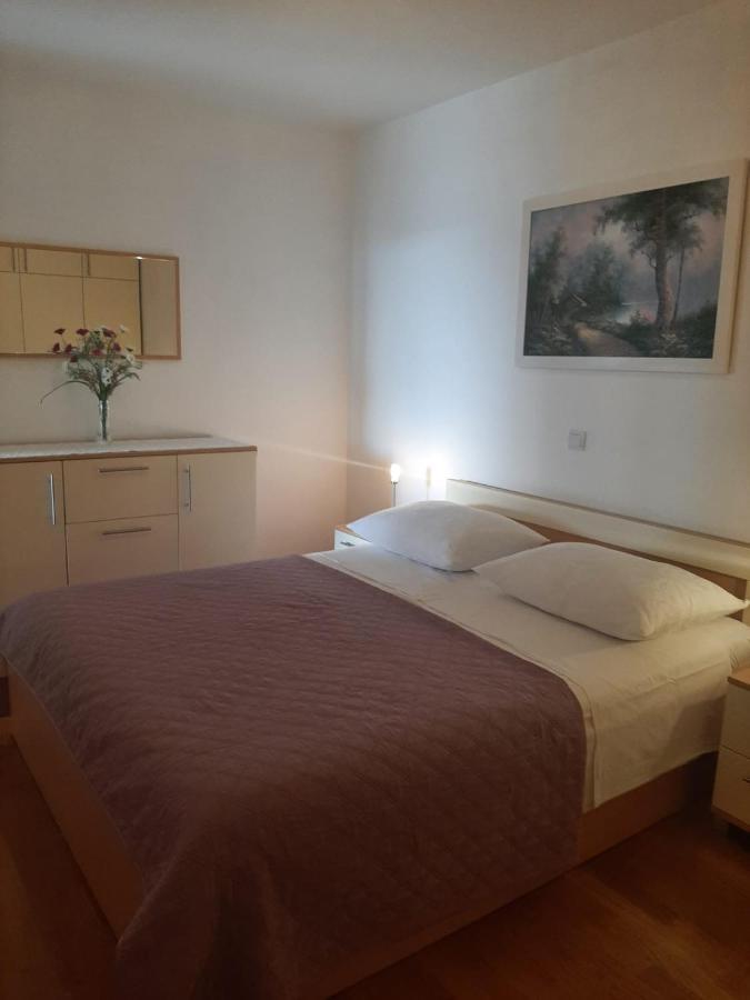 Apartman Gelic Макарска Екстериор снимка