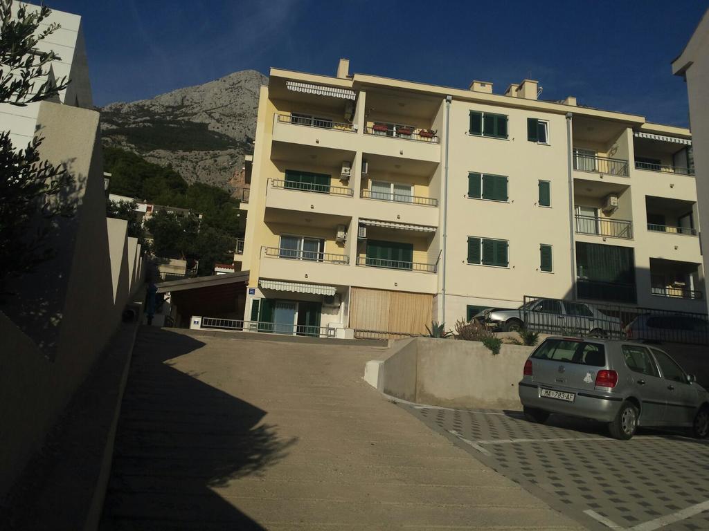Apartman Gelic Макарска Екстериор снимка