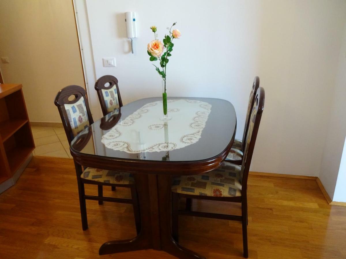 Apartman Gelic Макарска Екстериор снимка