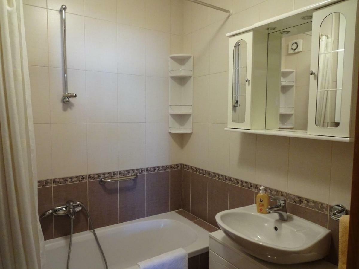 Apartman Gelic Макарска Екстериор снимка